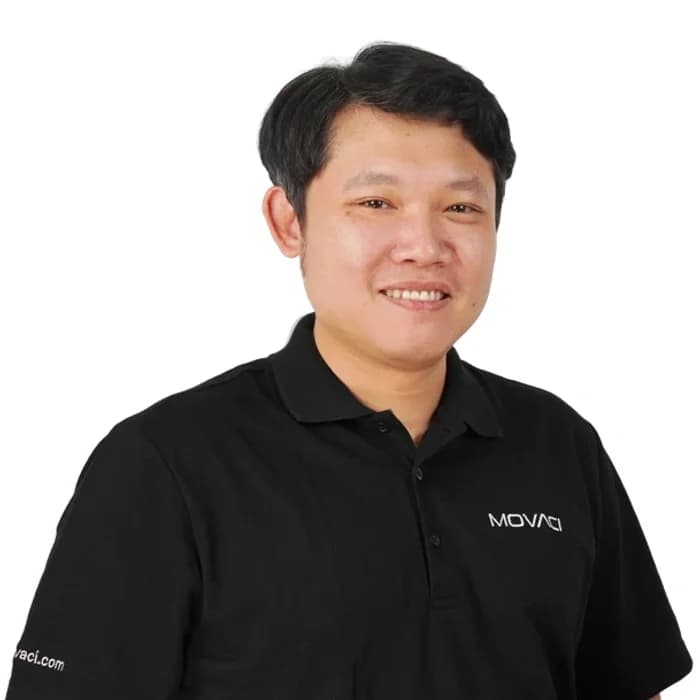 Tom, Global Service Desk Manager